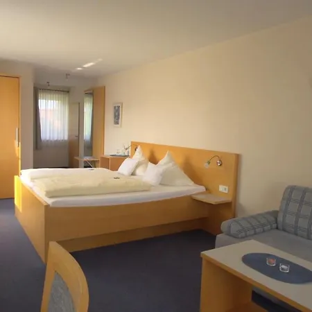 Larenzen Hotel