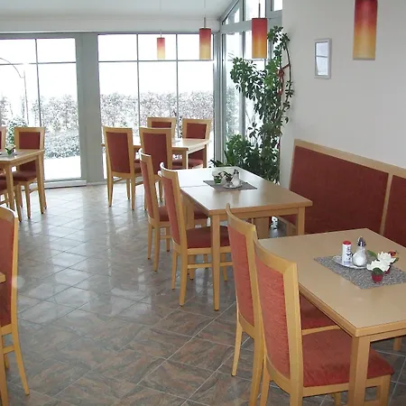 Larenzen Hotel 3*