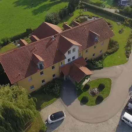 Larenzen 3* Kirchham
