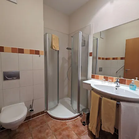 Hotel Larenzen 3*