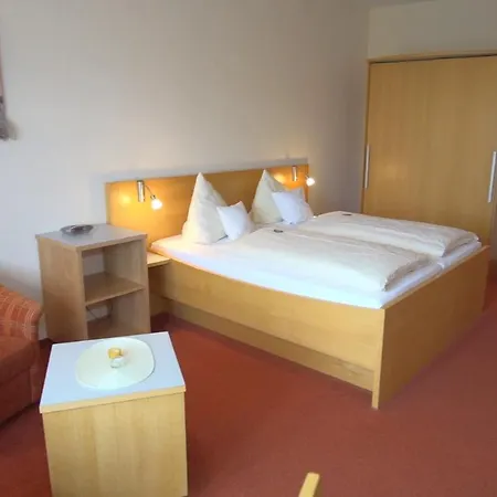 Landhotel Larenzen كيرشهام