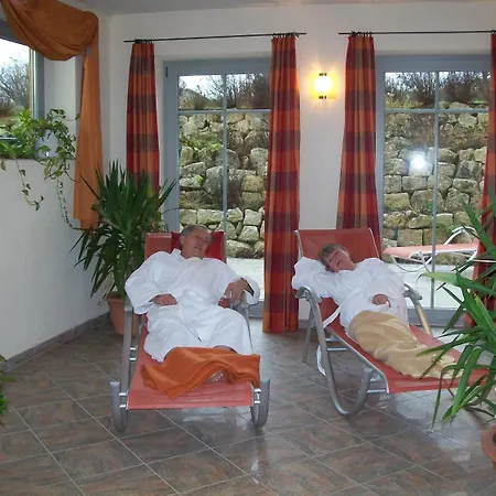 Landhotel Larenzen فندق كيرشهام