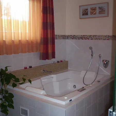 Landhotel Larenzen كيرشهام