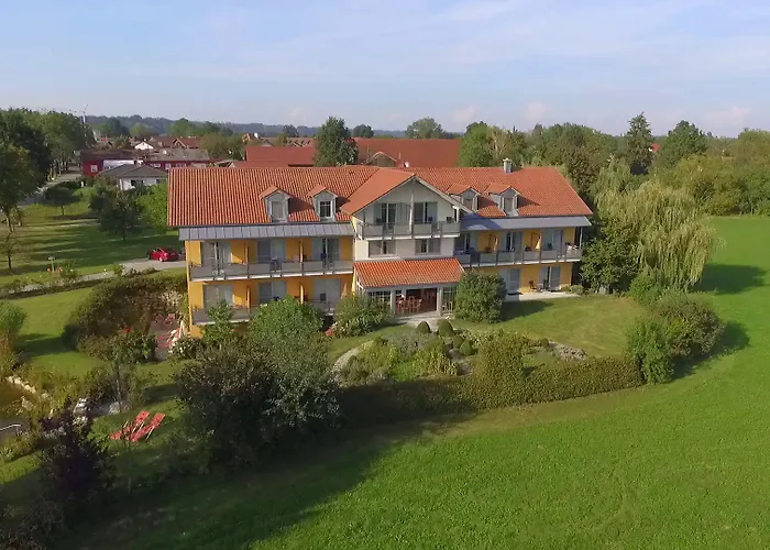 فندق Landhotel Larenzen كيرشهام